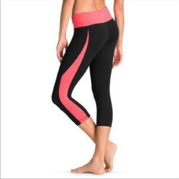 Athleta Neon Coral Splits Revelation Workout Crops - Picture 2 of 5